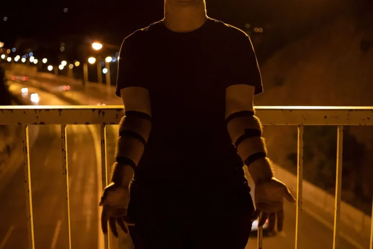 ethismos-apo-tin-alli-meria-Simos-Maniatis