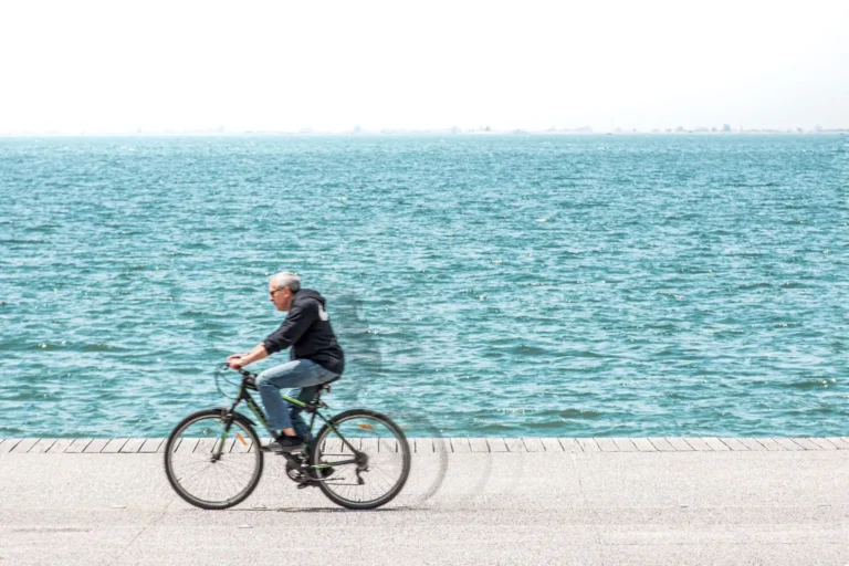 tin-adrania-sti-drasi-scaled